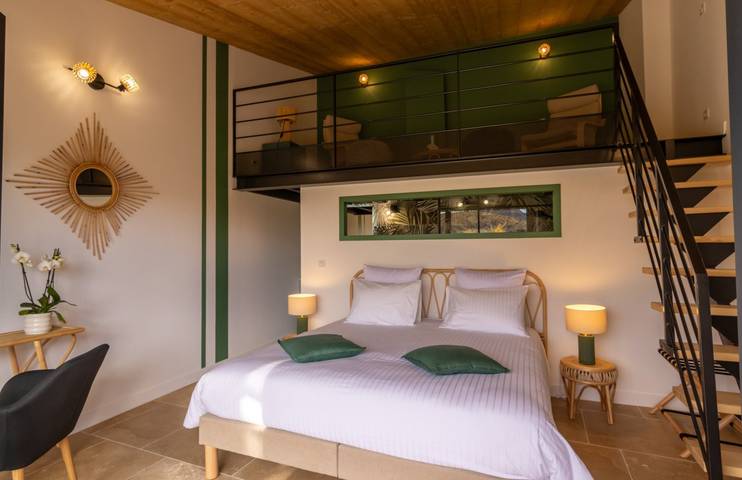 Chambre d’hôte pour 2 personnes, avec piscine ainsi que jacuzzi et jardin dans la Drôme - 3