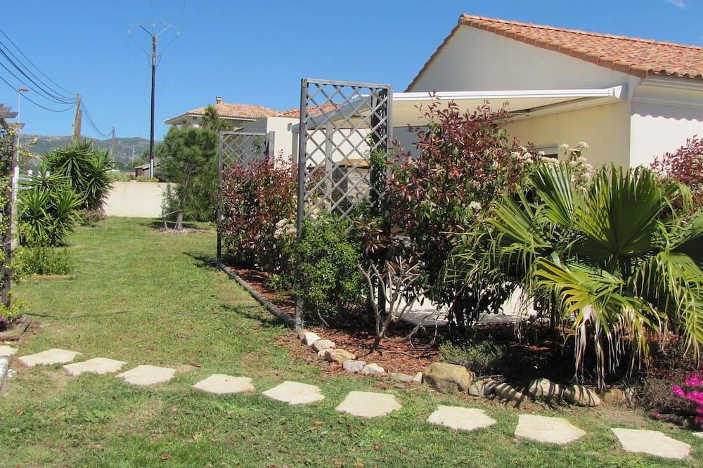 Casa Di Stile Provenzale Con Vista Mare in Calenzana, Calvi e dintorni