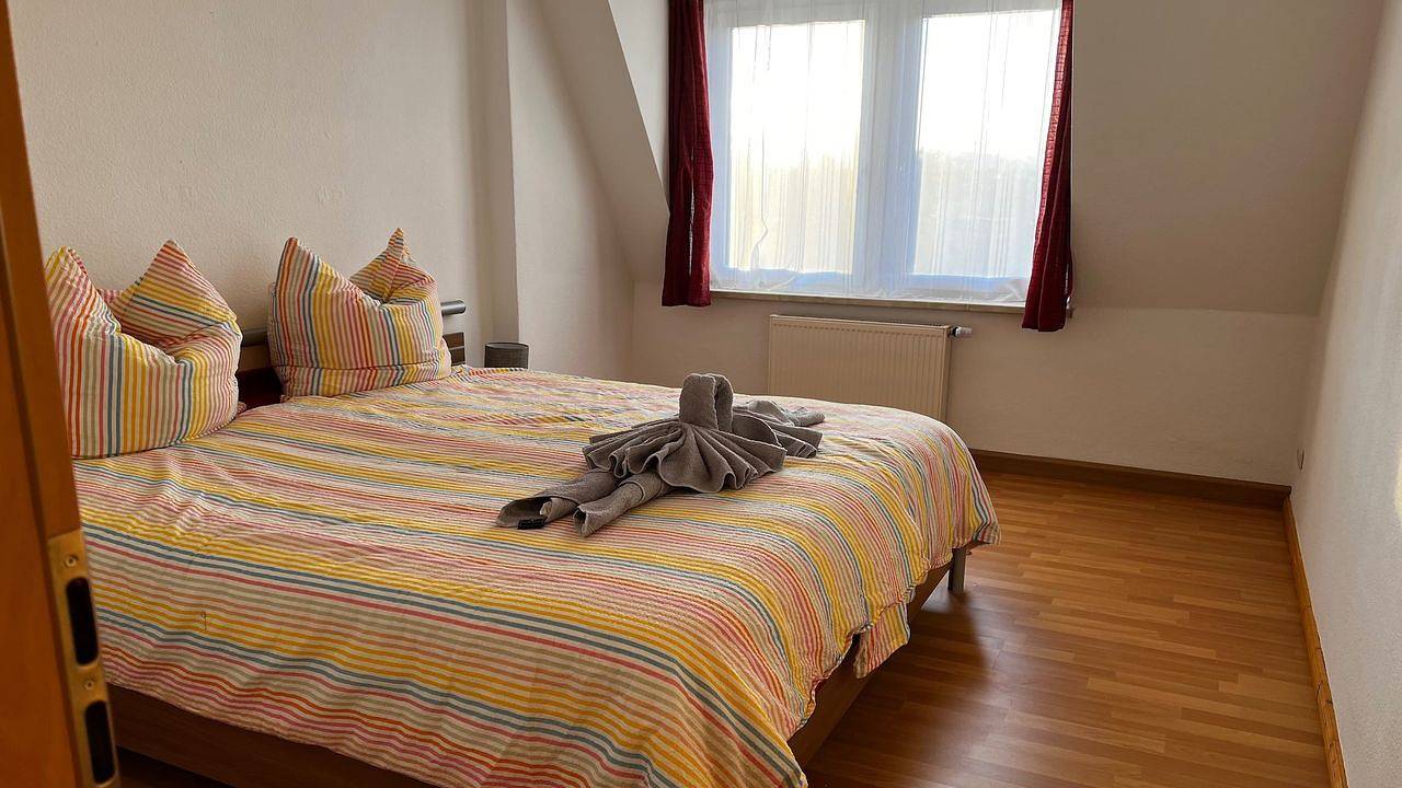 Ganze Ferienwohnung, Ferienwohnung für 5 Personen (85 m²) in Zwickau in Zwickau, Chemnitz und Umgebung