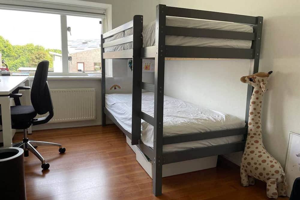 Geheel appartement, Gelegen op 10 minuten van zowel het stadscentrum, het strand als het pittoreske dorpje Veere. in Middelburg, Walcheren