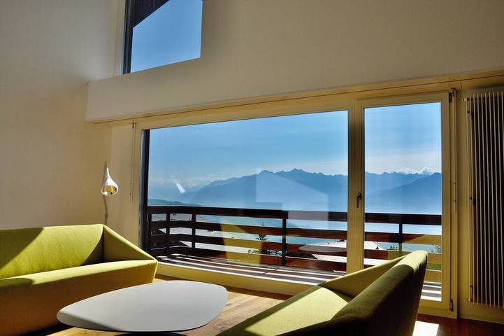 Ferienwohnung für 10 Personen, mit Balkon und Whirlpool sowie Pool und Sauna in Ayent