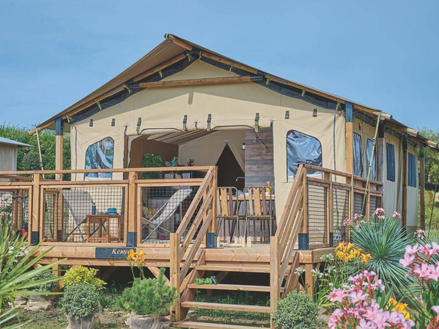 Camping Le Verger De Jastres - Canvas and wooden tent 5 persons - Lodge tent Kenya on stilts in Aubenas, Ardèche