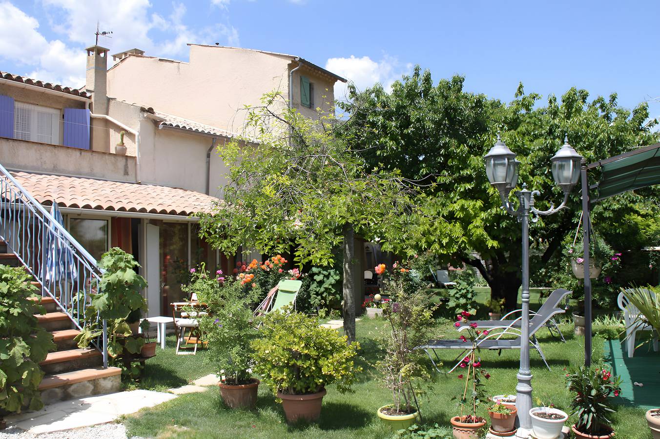 Casa de vacaciones 'Marion' con piscina compartida, terraza privada y Wi-Fi in Allemagne-en-Provence, Parc naturel régional du Verdon