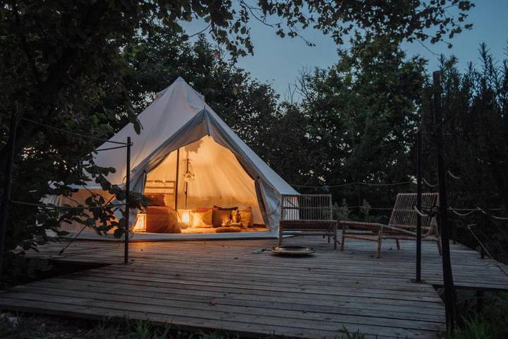 Tenda per 4 persone, con giardino e panorama, con animali domestici in Campania