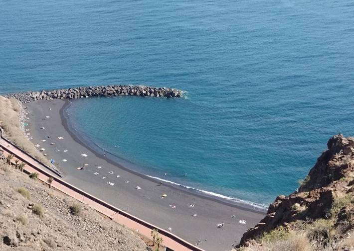 Casa rural para 14 personas, con piscina además de vistas y jardín en El Rosario - 3