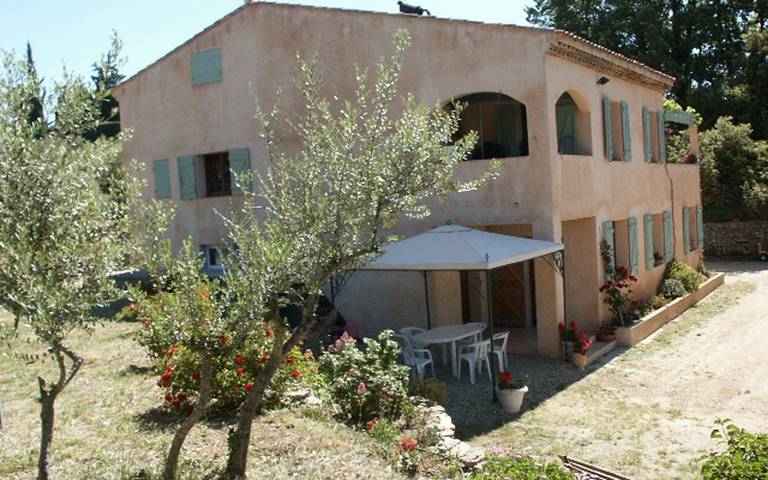 Gîte pour 6 personnes, avec piscine ainsi que vue et jardin, animaux acceptés dans le Var - 2