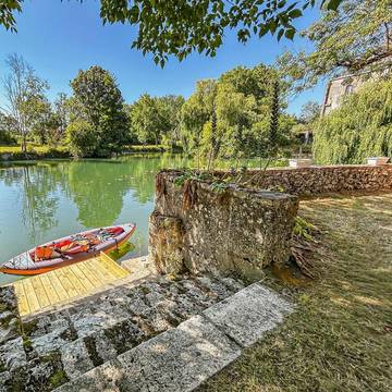 Gîte pour 7 personnes, avec terrasse et vue, animaux acceptés à Artannes-sur-Indre