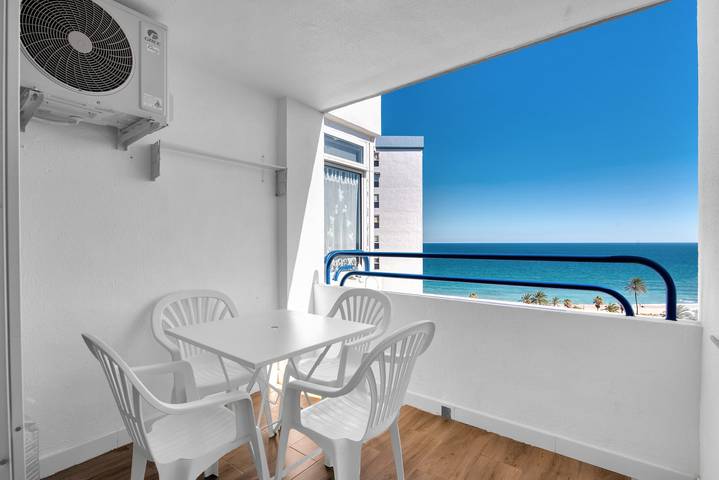 Apartamento para 4 personas, con balcón y jardín en El Puig