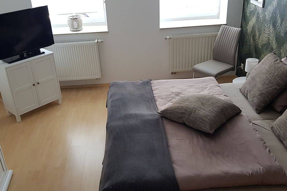 Ganze Wohnung, Geräumige Ferienwohnung in Tangermünde, Stendal und Umgebung