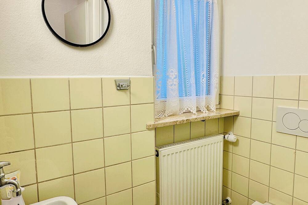 Ganze Wohnung, Exklusive Ferienwohnung direkt am Bodensee mit Privatstrand & Sauna - Villa Noho in Nonnenhorn, Bayerisch Schwaben