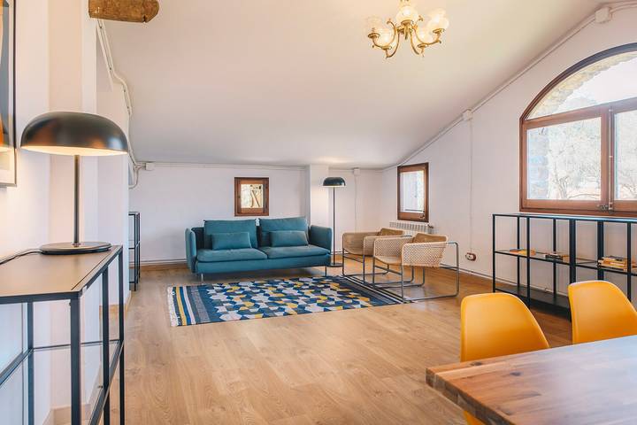 Ganze Wohnung, Ferienwohnung 'Can Blanc de Dalt' im Naturpark Garrotxa – großzügig & naturnah in Montagut i Oix, Garrotxa