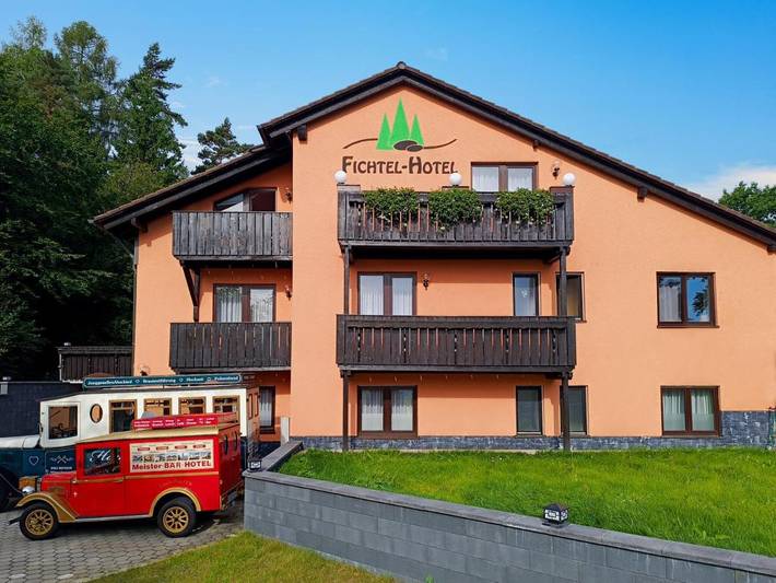 Hotel für 2 Personen, mit Balkon und Terrasse sowie Garten in Marktredwitz