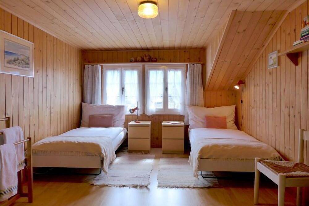 Chalet Esther in Brienz, Berner Oberland