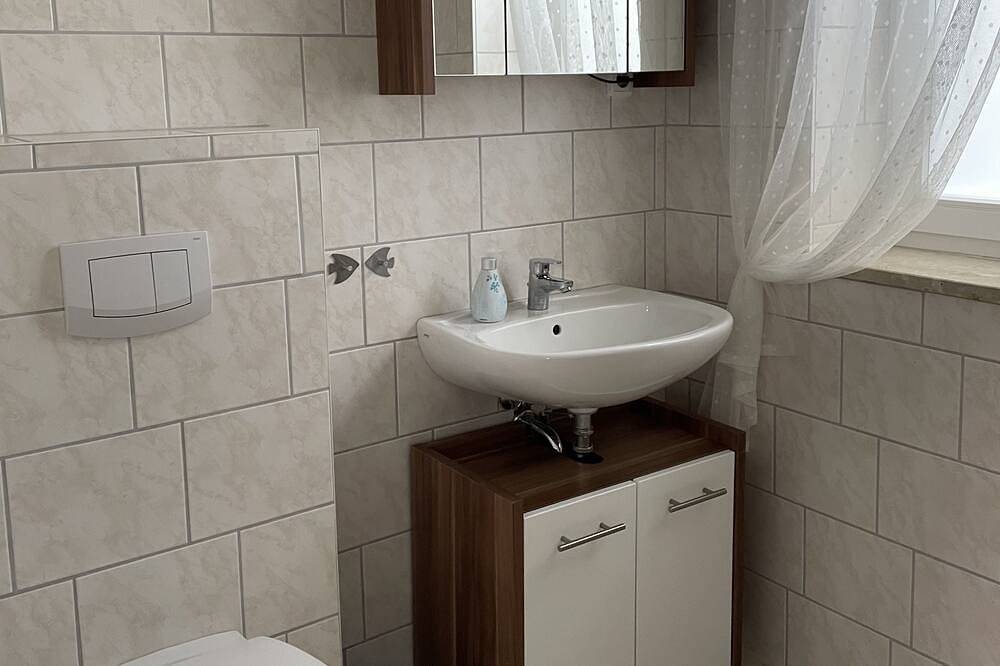 Ganze Wohnung, Klausdorfer Nixe - kleine Ferienwohnung in Klausdorf, Stralsund Umland