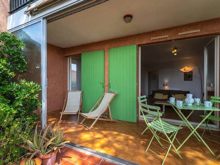 Gîte pour 6 personnes, avec terrasse dans Plage des Salins (Hyeres) - 4