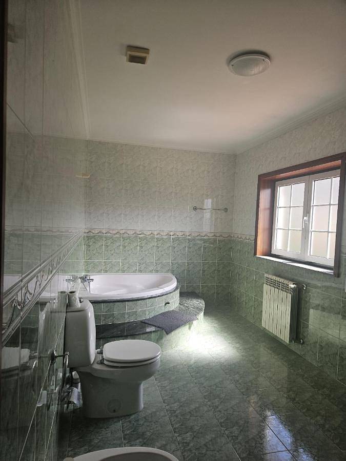 Location de vacances pour 8 personnes, avec jardin, adapté aux familles dans Forjães - 2