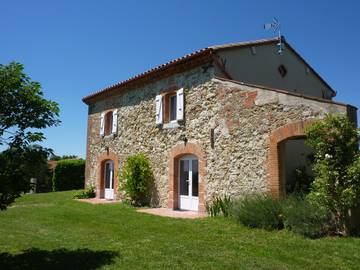 Gîte pour 6 personnes, avec piscine et jardin dans l' Ariège