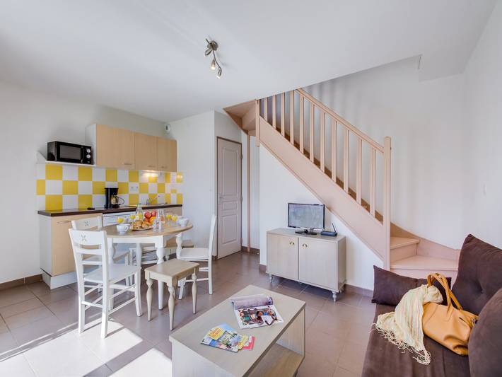 Location de vacances pour 6 personnes, avec piscine et terrasse, adapté aux familles à Colombiers - 3