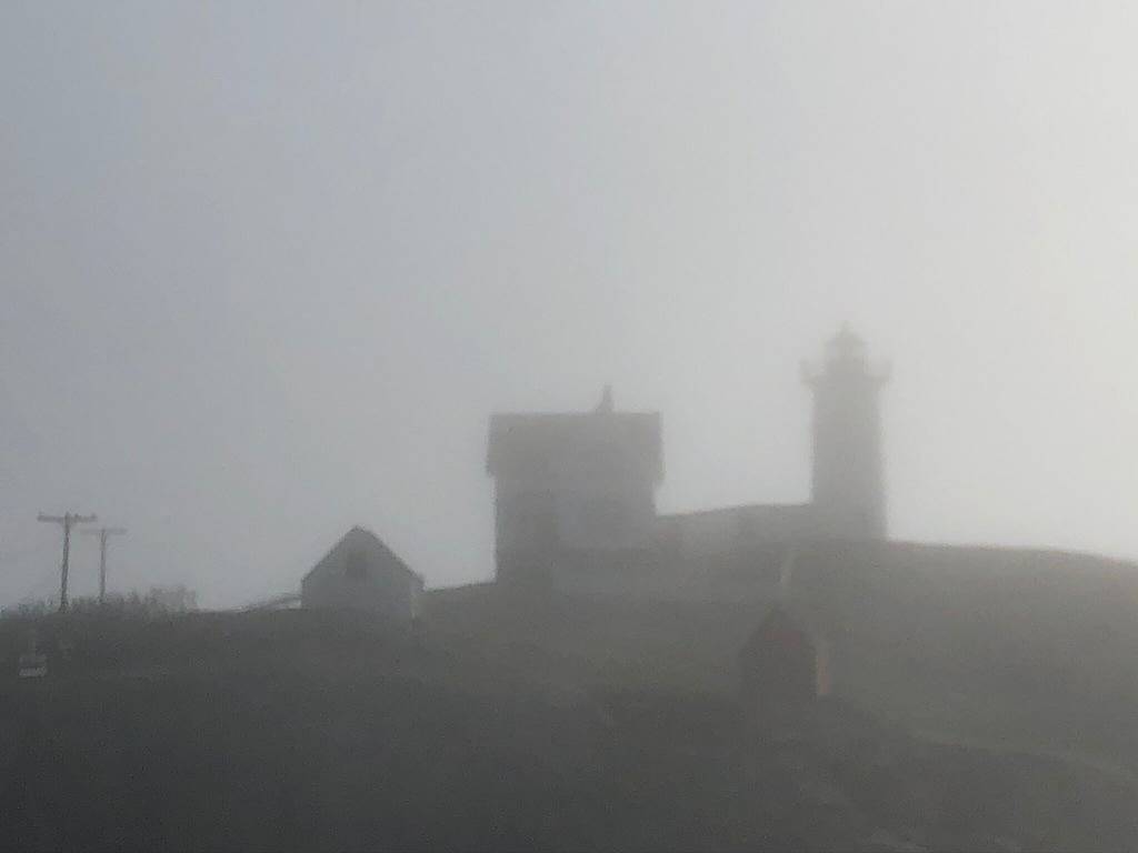 Coastal Cottage w/ Roof Deck Ocean Views - York, Me 4 Beds, 3 Baths, Sleeps 9 in York (Maine), York County