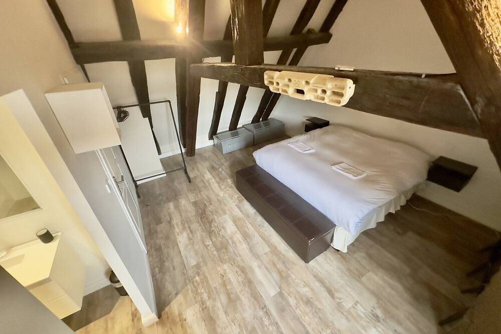 Entire apartment, Les Arches in Poitiers, Vienne