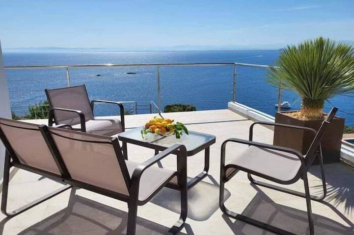 Chalet für 8 Personen, mit Garten und Balkon sowie Pool, mit Haustier in Roses