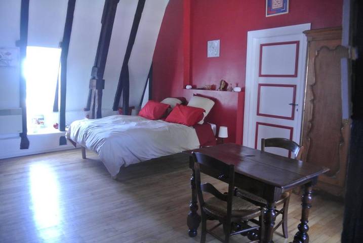 Gîte pour 2 personnes, avec vue ainsi que jardin et terrasse à Trélissac - 4