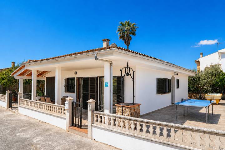 Apartamento para 5 personas, con Terraza además de Jardín y Vistas al lago en Playa de Muro