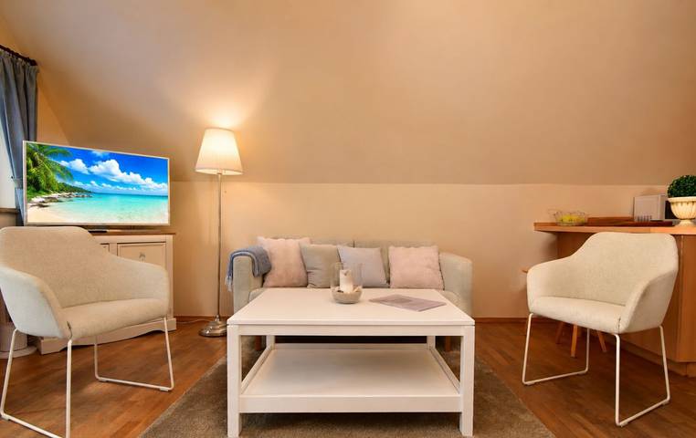 Apartamento entero, Ferienwohnung mit Tiefgarage direkt unter dem Haus in Warnemünde Strand, Rostock