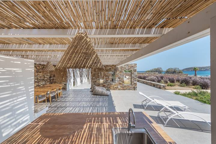 Villa 'Farous Seaside Sunset' con vistas al mar, Wi-Fi y aire acondicionado in Antiparos