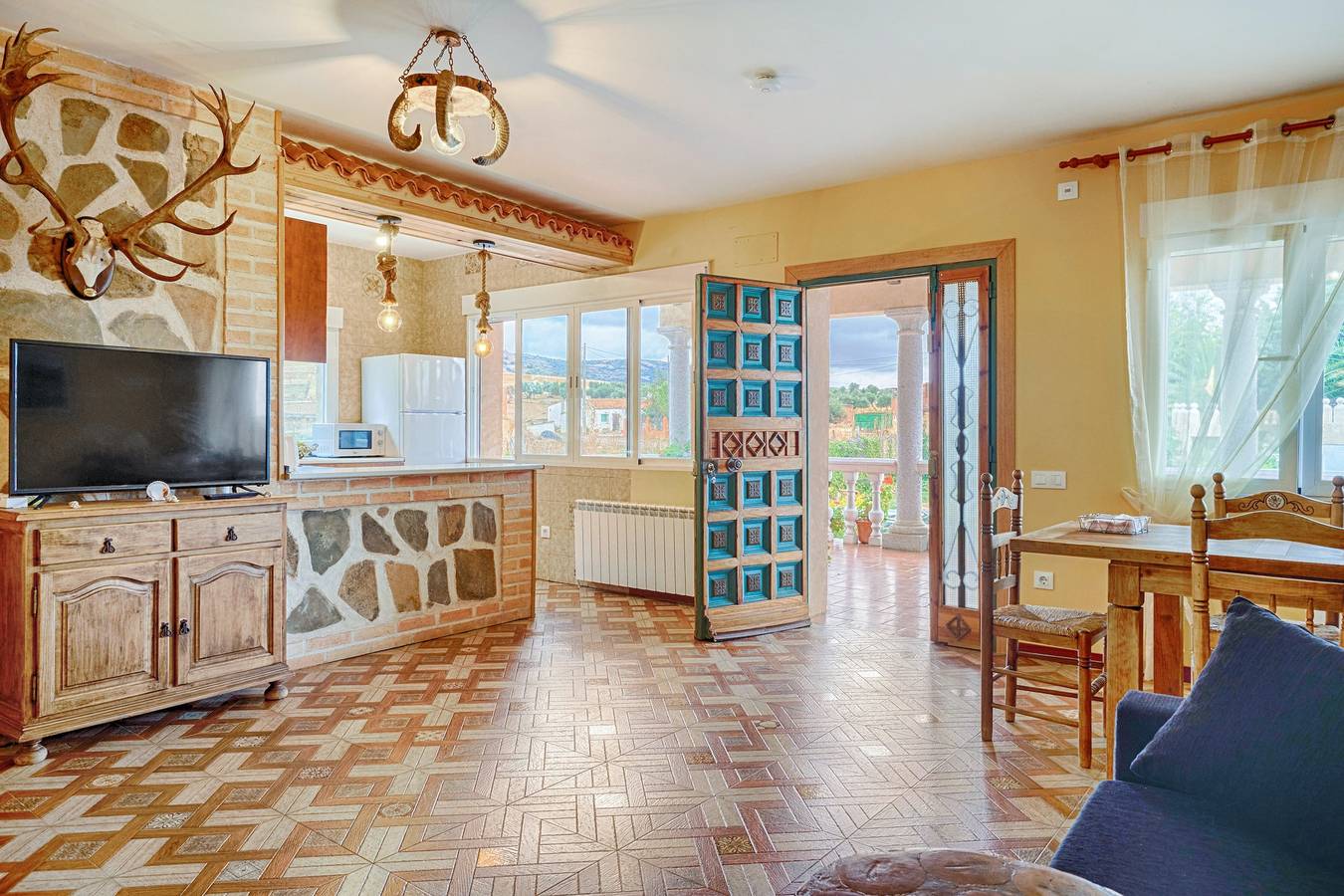 Amplia villa con piscina en Porzuna - 90 m² y vista a la montaña in Porzuna, Provincia de Ciudad Real