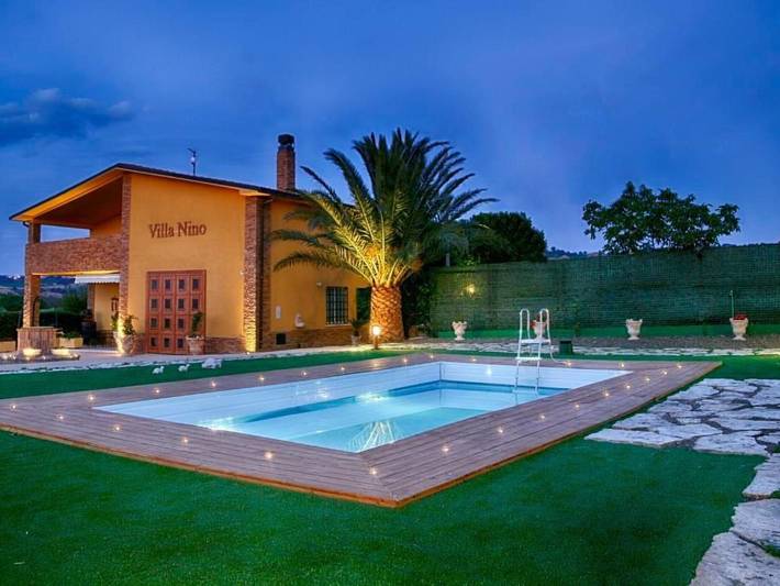 Agriturismo per 12 persone, con Terrazza e Giardino in Molise