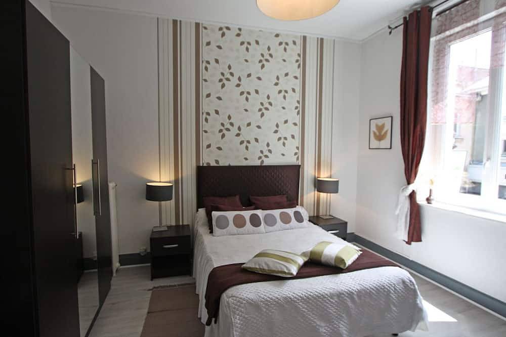 Apartamento Amplio y Confortable en Épinal - Cerca de la Estación Tgv, Wifi Gratis, Ropa Incluida in Épinal, Región de Épinal
