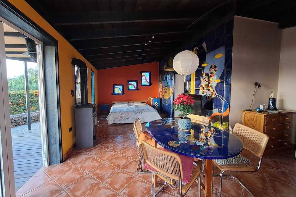 Ganze Wohnung, Casa Artística con Jardín y Impresionantes Puestas de sol in Tajuya, Los Llanos de Aridane