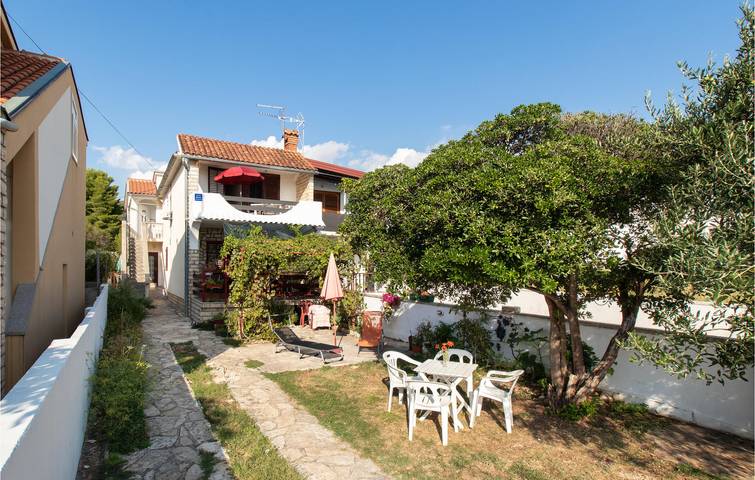 Ferienwohnung für 5 Personen, mit Terrasse in Sveti Petar na Moru - 2