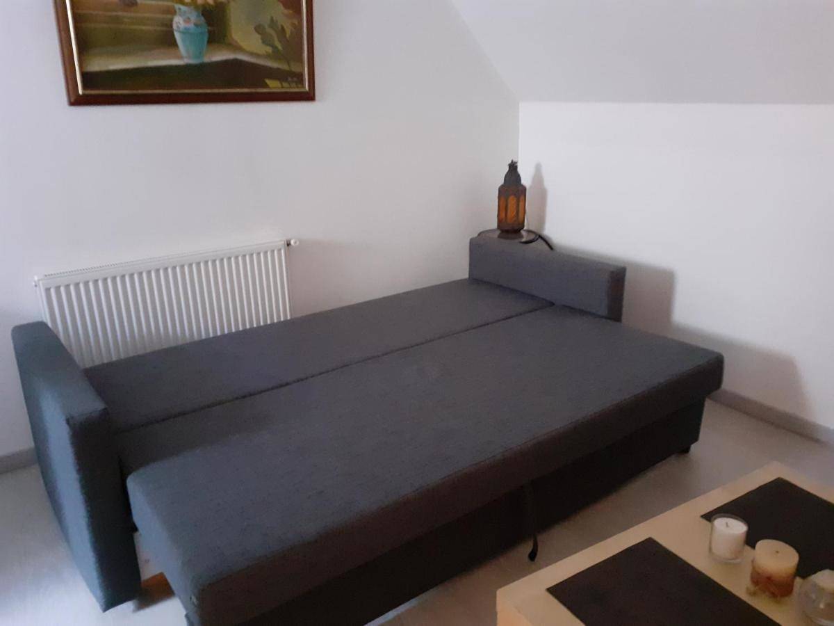 Appartement entier, Studio chaleureux Beauvais-centre, gare et proche Aéroport in Beauvais, Oise