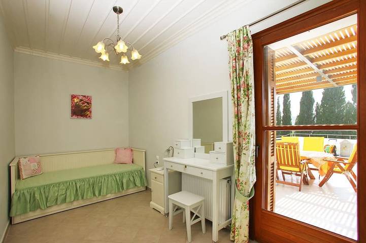 Lux. Villa, ruhig, Aussicht! in Skopelo Dorf, 10 Minuten zu Fuß von der Stadt, Strand, kein Auto ne in Skopelos Stadt, Sporaden