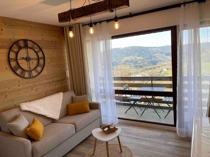 Appartement de vacances pour 4 personnes, avec terrasse et vue