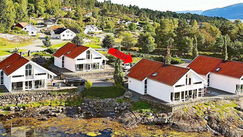 Ferienhaus für 13 Personen, mit Pool und Sauna sowie Whirlpool und Terrasse in Suldal - 2