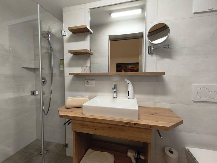 Ganze Ferienwohnung, Doppelzimmer in Hohe Tauern, Kals am Großglockner