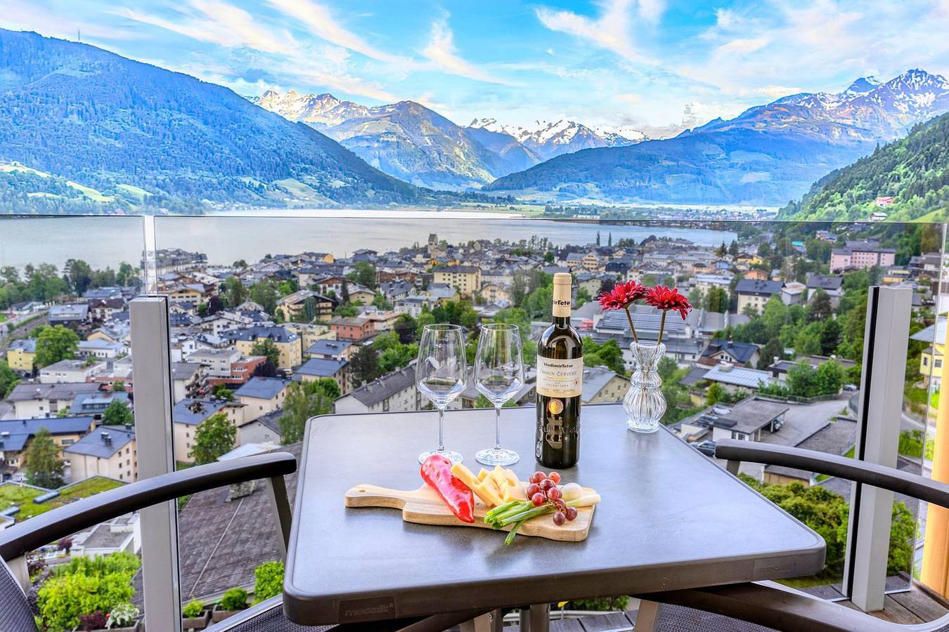Ganze Wohnung, Luxuriöse Wohnatmosphäre und atemberaubender Ausblick! in Zell am See (Stadt), Zell am See
