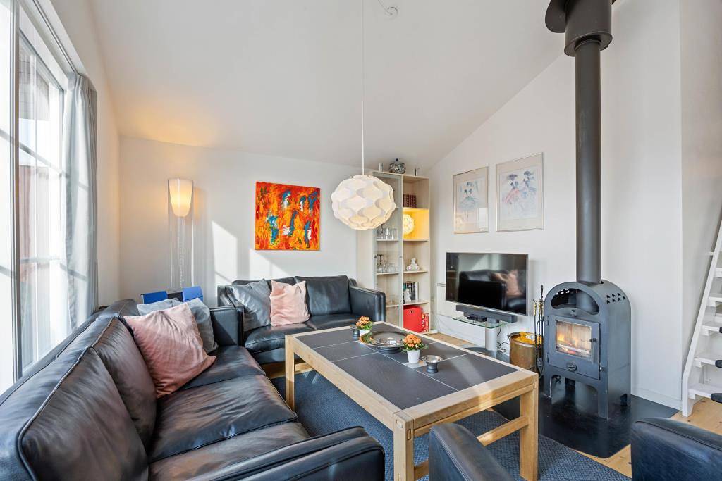 Hyggeligt sommerhus med spabad og plads til 6 personer in Nørre Lyngvig, Hvide Sande