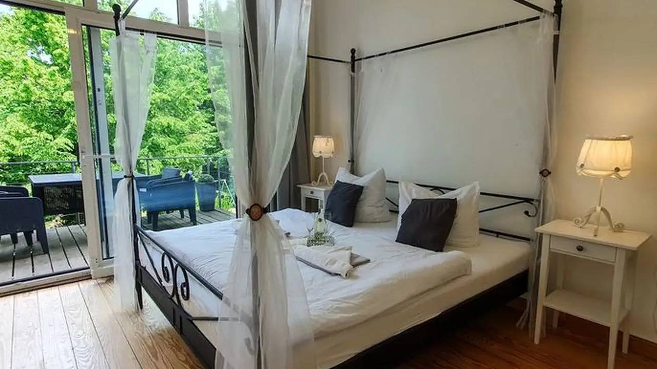 Ferienhaus für 18 Personen (350 m²) in Rostock in Gehlsdorf, Rostock
