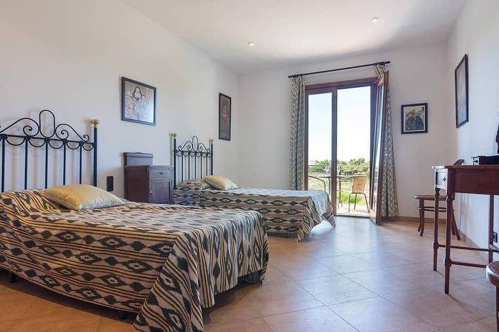 Finca mit Hund für 8 Personen, mit Garten und Balkon in Can Picafort - 2