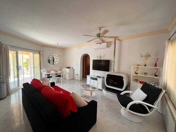 Casa rural para 6 personas, con Terraza además de Jardín y Piscina en Alcalalí - 3