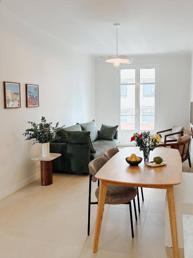 Gîte pour 4 personnes, avec balcon et vue dans Bowling Acropolis Nice
