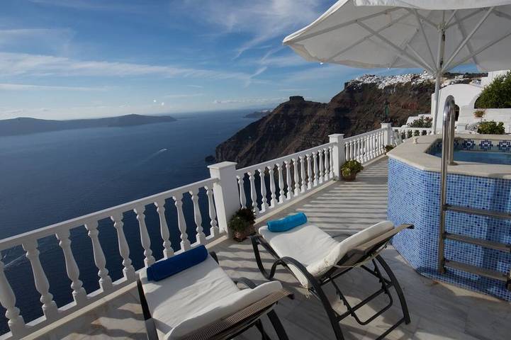 Ferienhaus für 10 Personen, mit Sauna und Whirlpool sowie Balkon in Thera