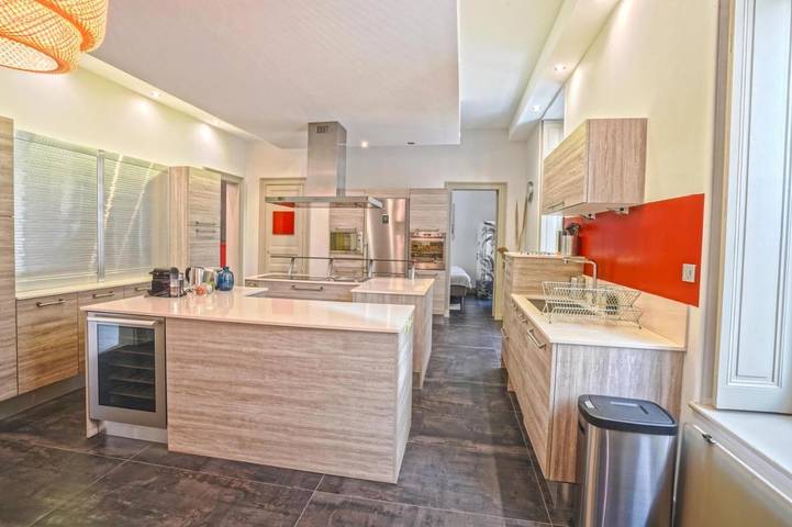 Gîte pour 17 personnes, avec terrasse dans Office De Tourisme De Montpellier - 3