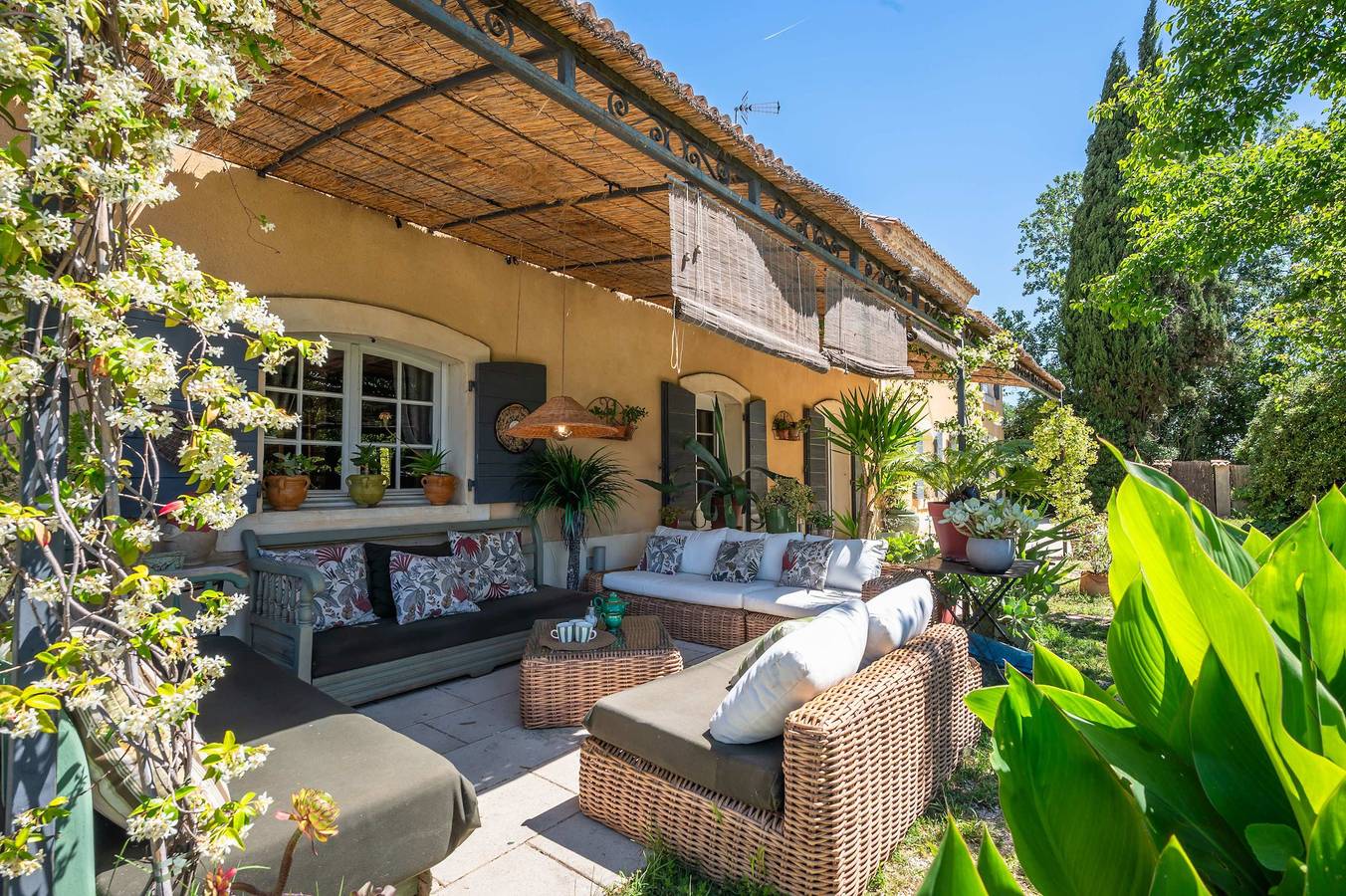 Villa pour 12 personnes avec jardin in Arles, Côte méditerranéenne (France)