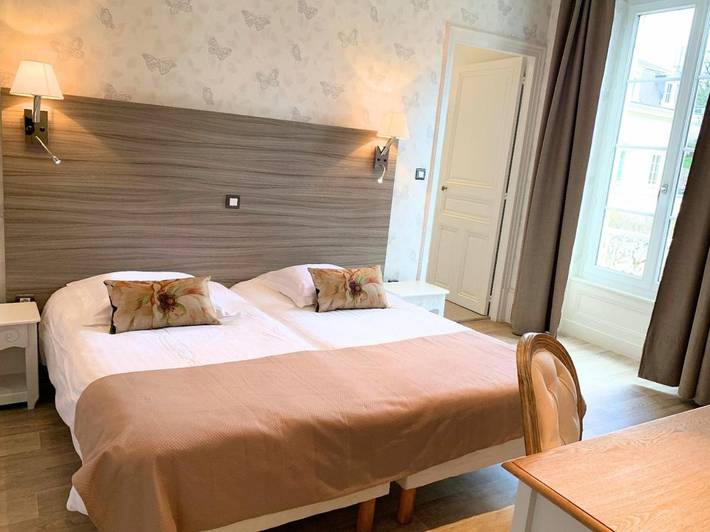 Hôtel pour 3 personnes, avec jardin dans Thermes Uriage-les-Bains - 4
