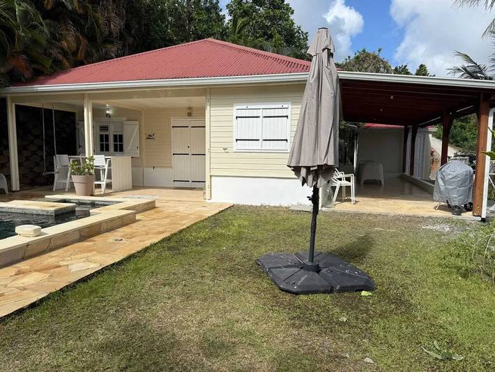 Location de vacances pour 4 personnes, avec piscine et jardin à Rivière-Salée - 3